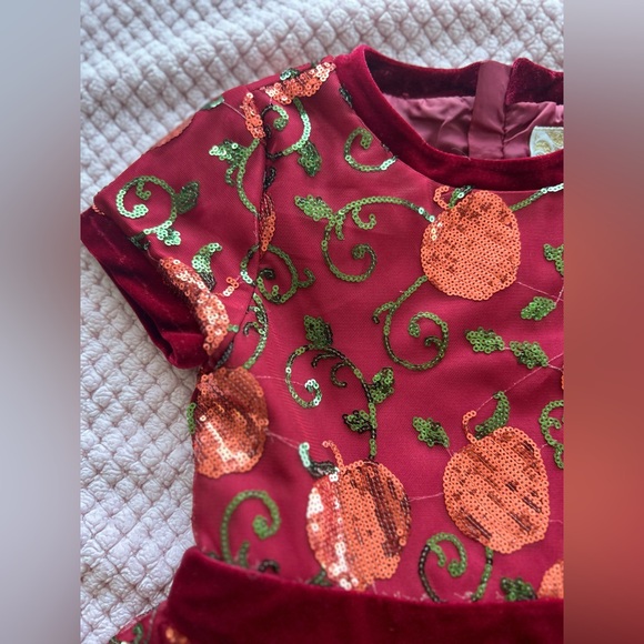 5 & 6, Disney Snow White Princess Dress Embroidered Sequin Red and Gold - Picture 12 of 17